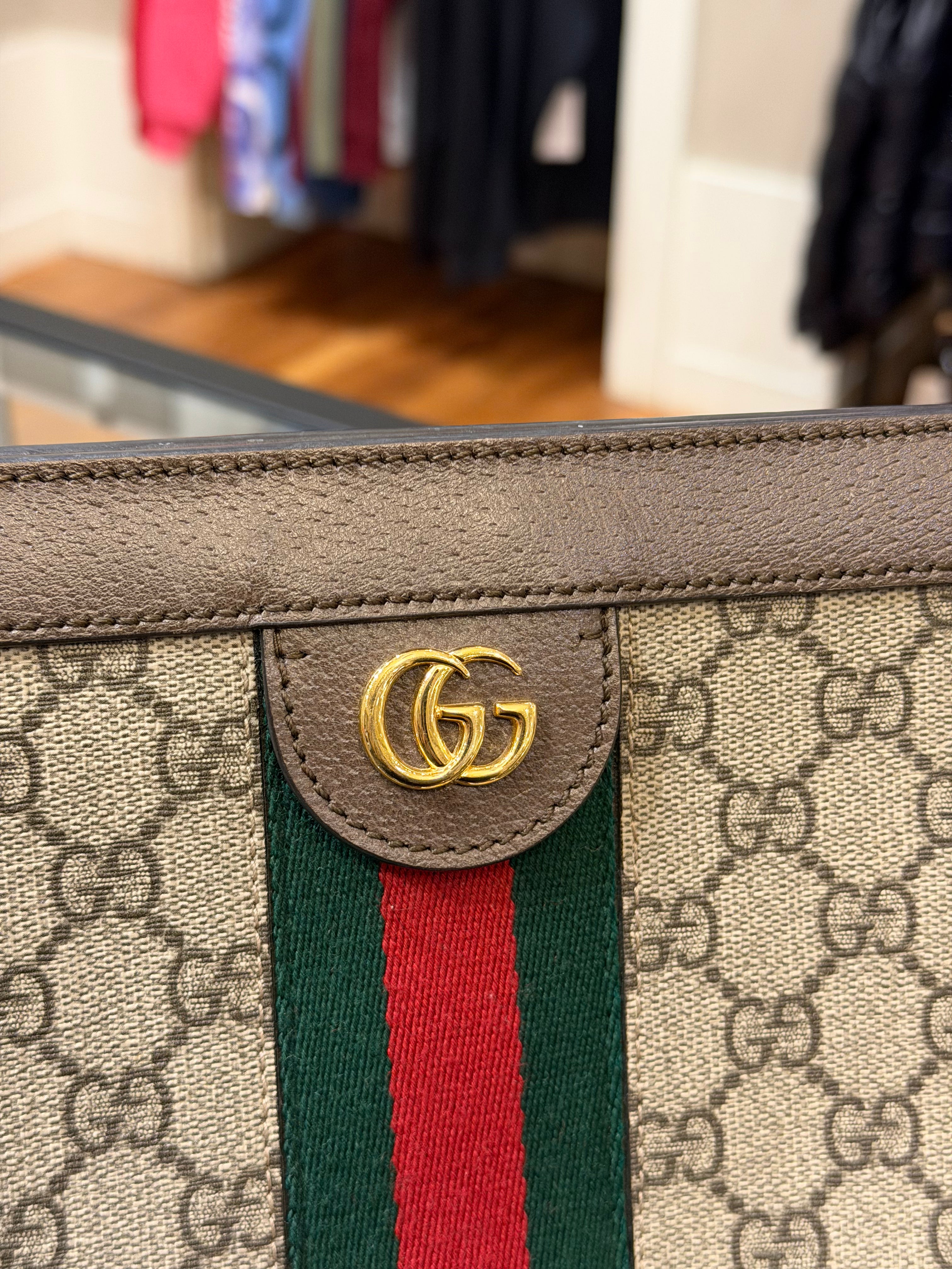 Gucci Ophidia GG Small Chain Shoulder Bag