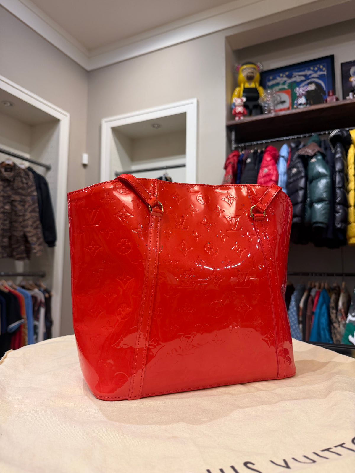 Louis Vuitton Monogram Vernis Tote MM - Red