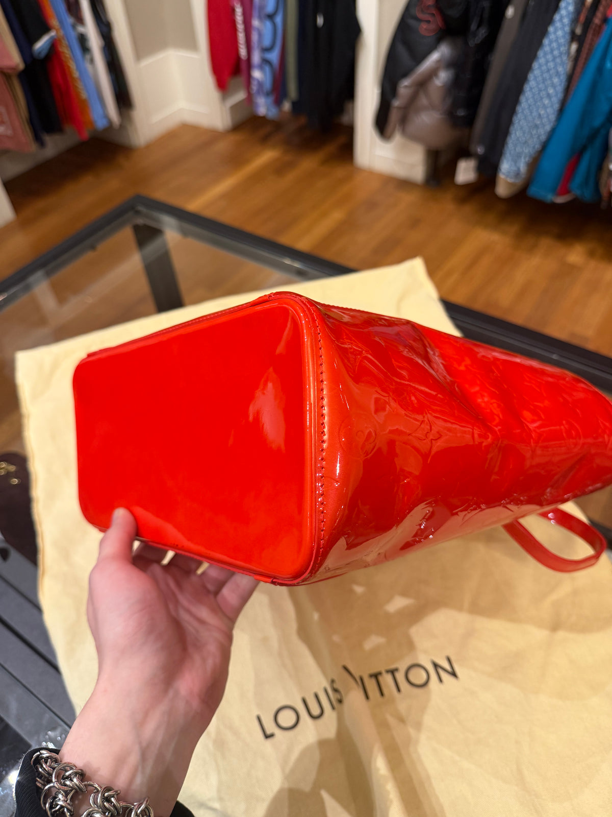 Louis Vuitton Monogram Vernis Tote MM - Red
