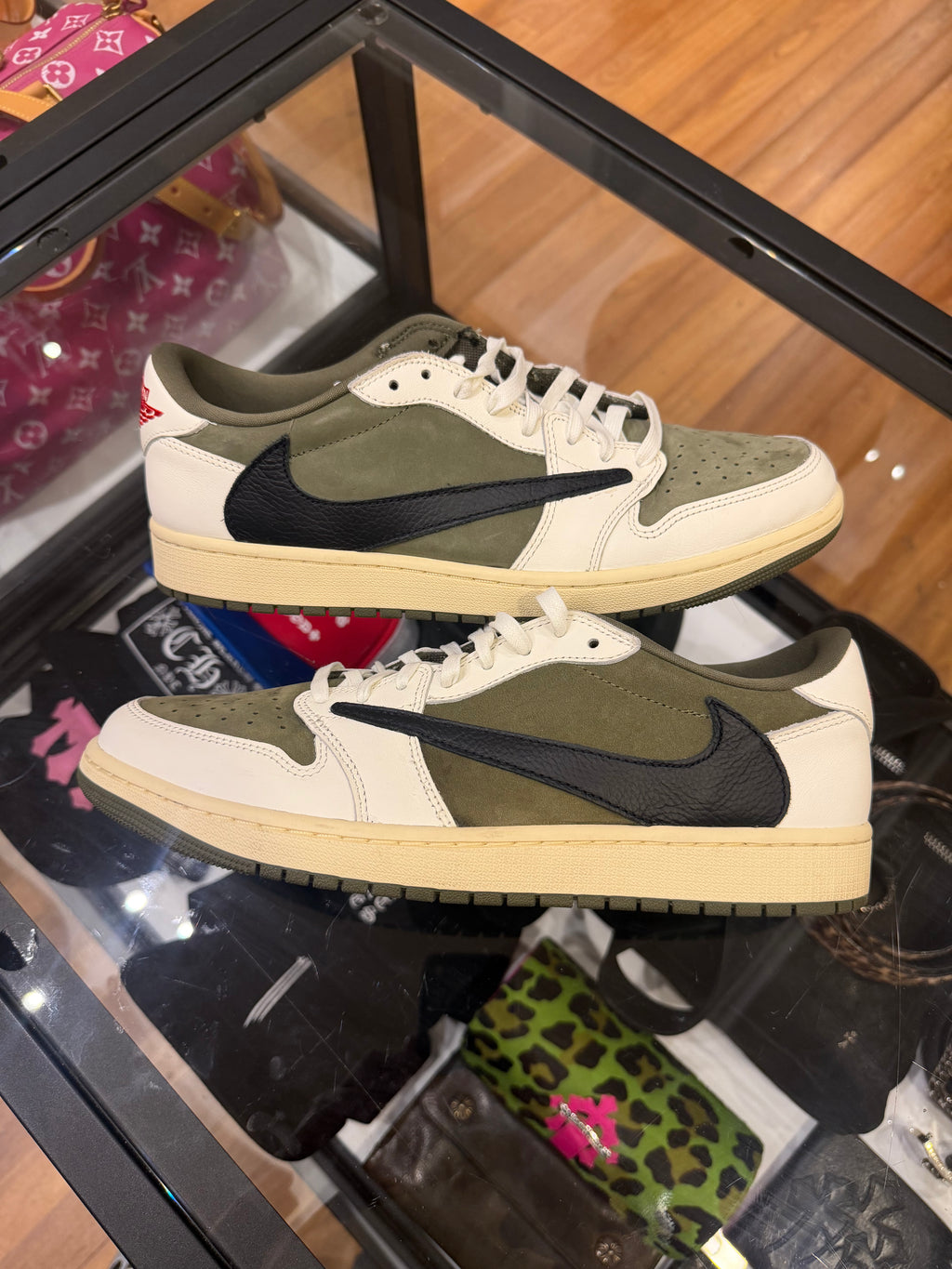 Jordan 1 Retro Low OG SP ‘Travis Scott Medium Olive’
