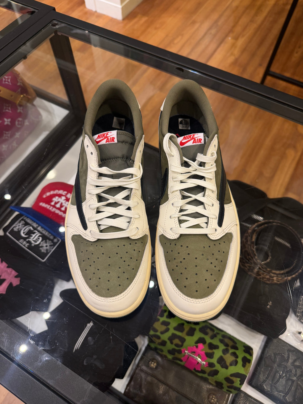 Jordan 1 Retro Low OG SP ‘Travis Scott Medium Olive’