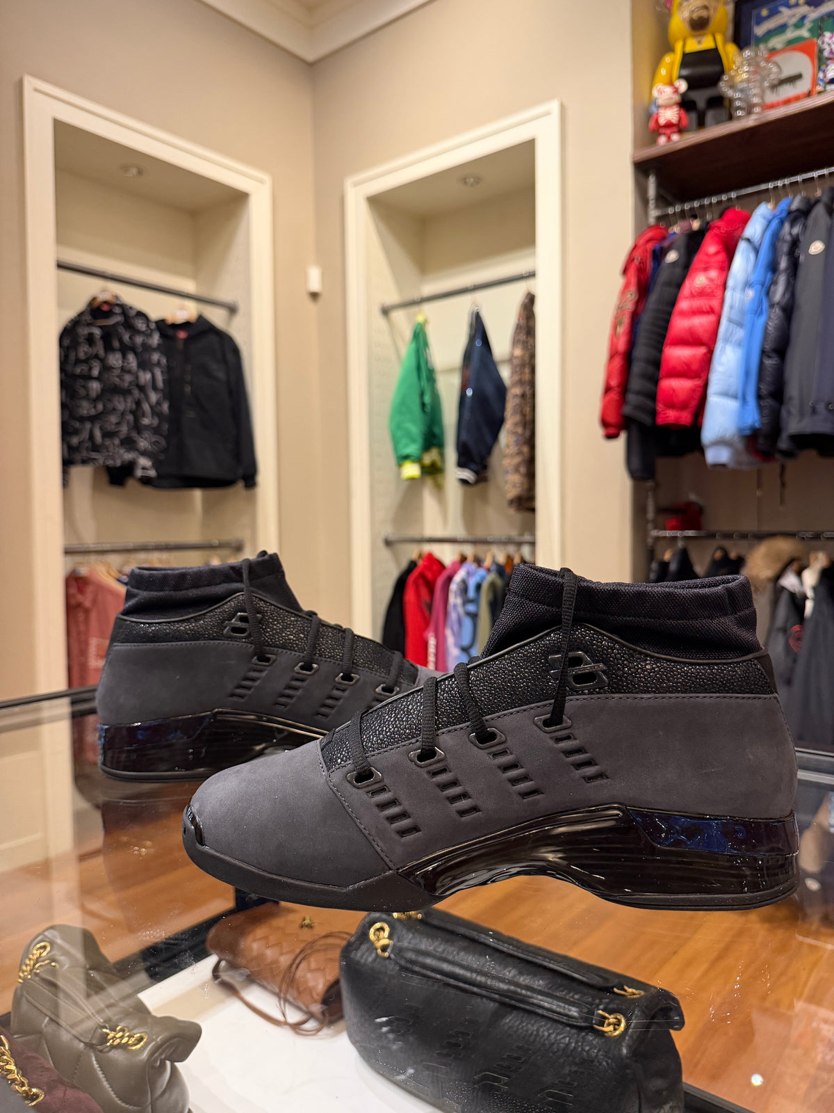 Air Jordan 17 Low ‘Black Pack’