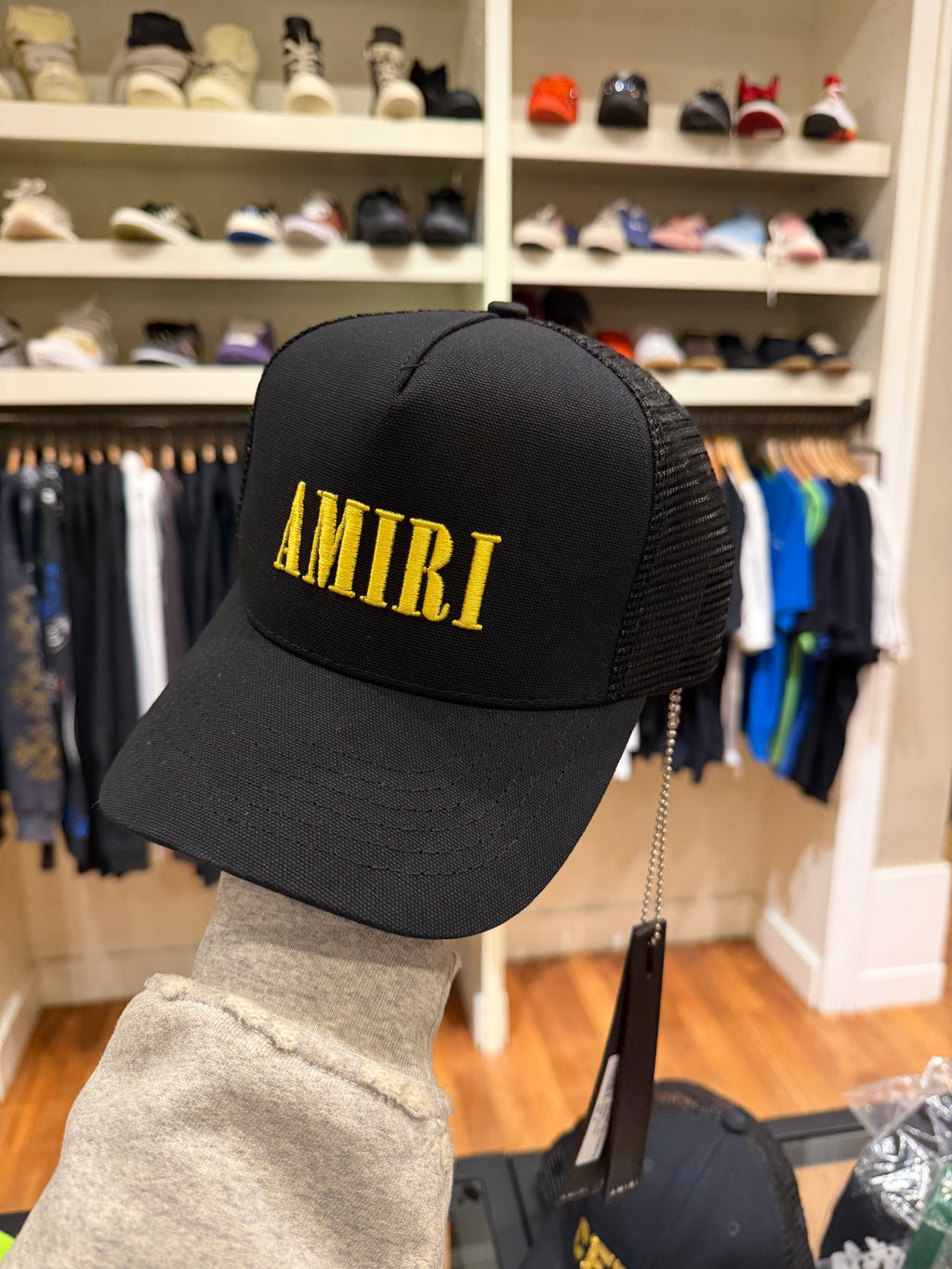 Amiri Spellout Trucker Hat - Black / Yellow