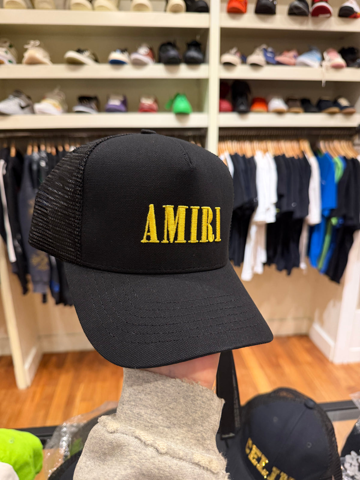 Amiri Spellout Trucker Hat - Black / Yellow