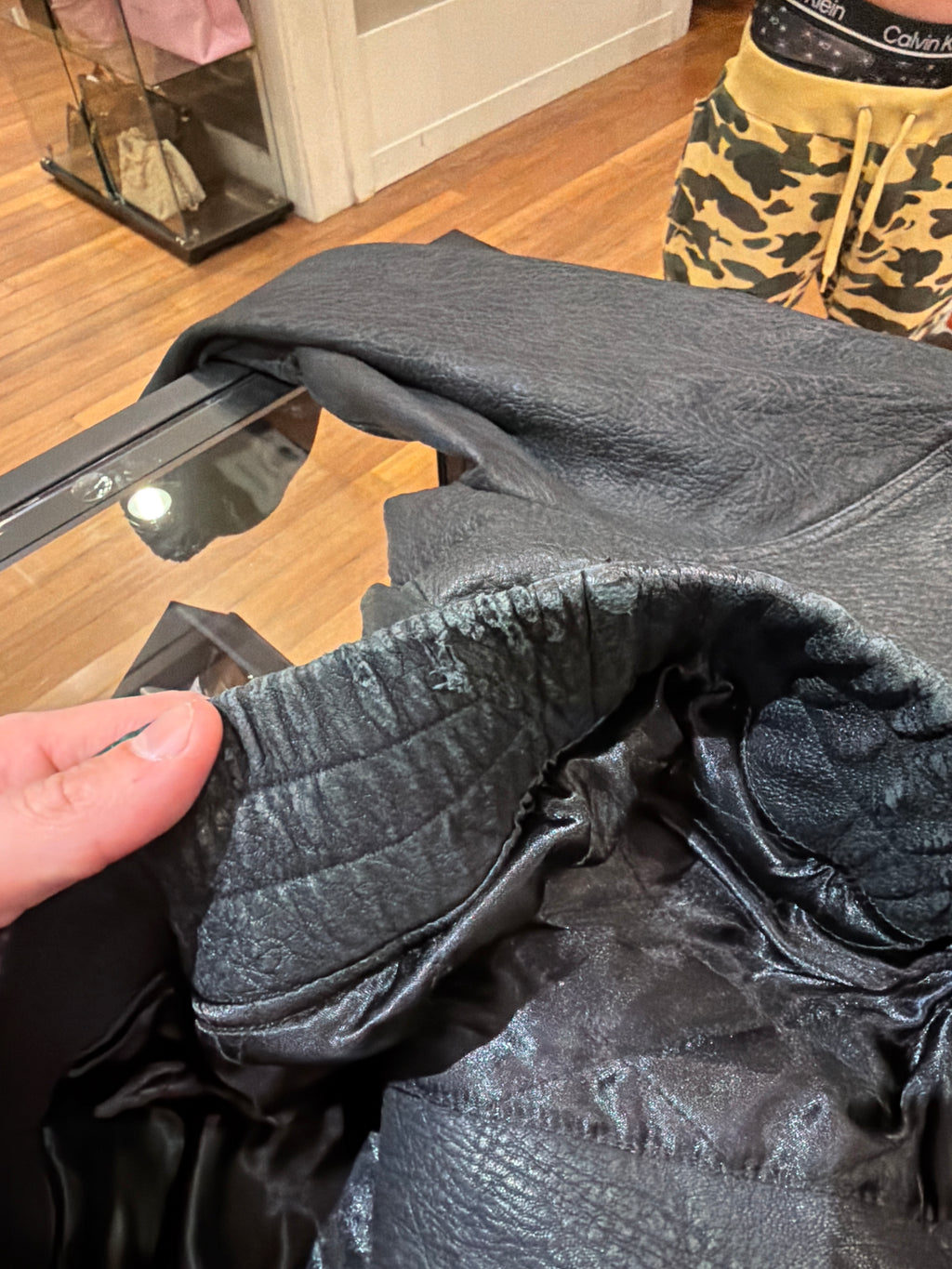 Supreme FW21 Pebbled Leather Varstiy Jacket - Black