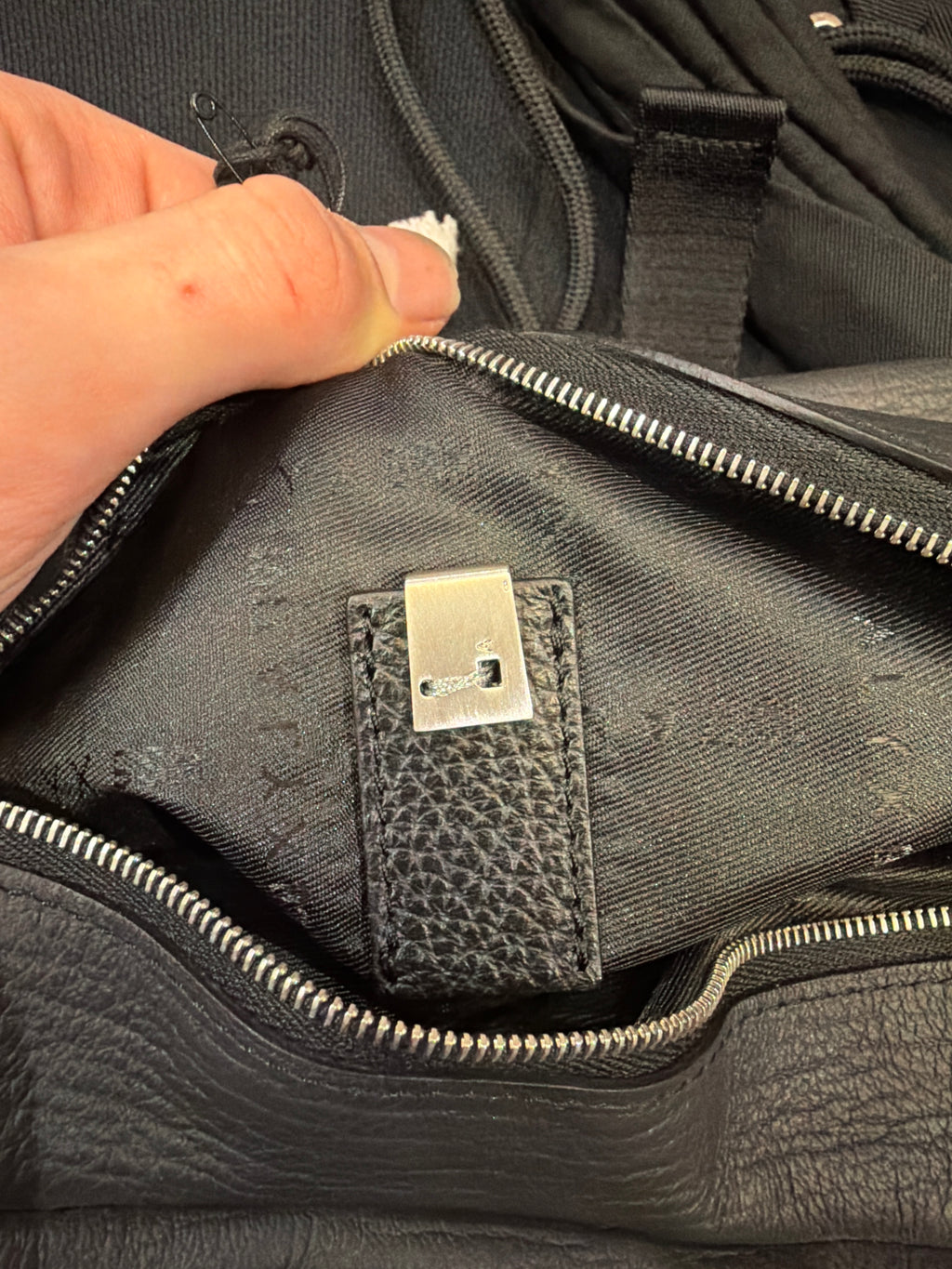 1017 Alyx 9SM Leather Crossbody Handwarmer